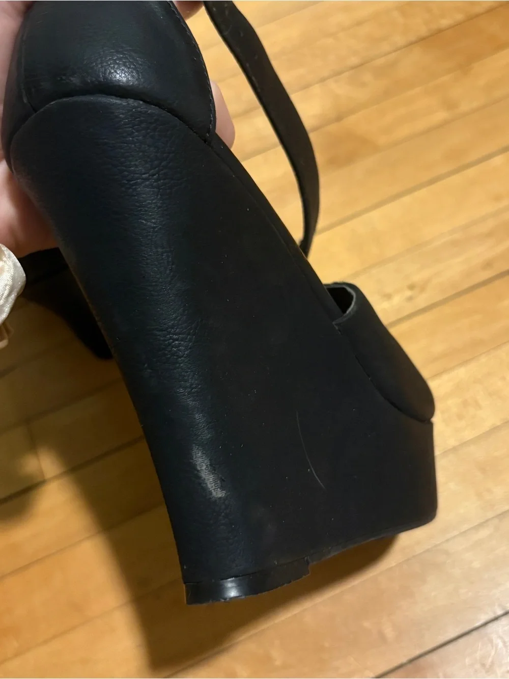 Xhilaration black platform